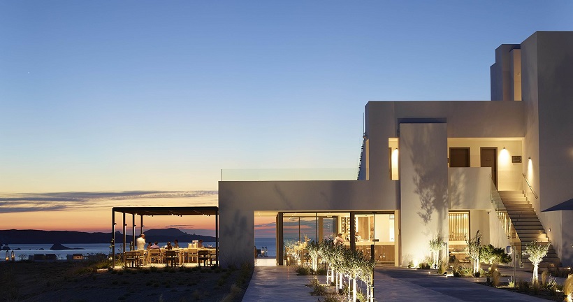 White Coast Pool Suites
